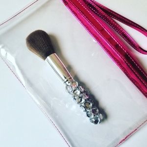Powder brush